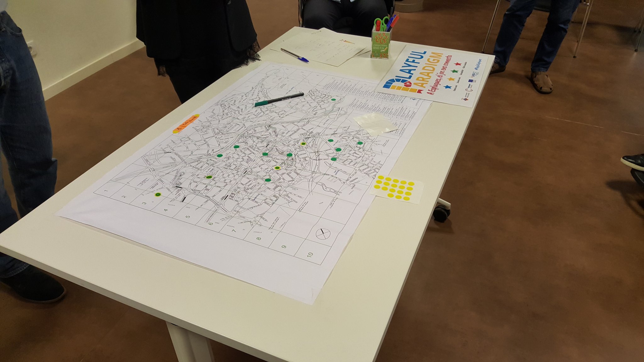 Esplugues de Llobregat ULG Meeting in October 2019 - People planning on a map