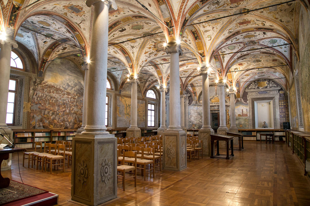 Parma San Giovanni Library