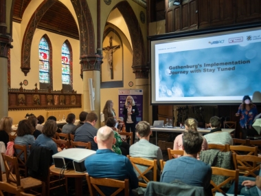 Karin Asplund och Lena Bilén, Göteborgs Stad, på slutkonferensen i Ghent, Belgien