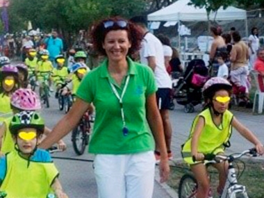 Children running on bikes